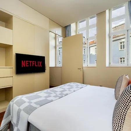 Whome Riverside Flat Steps From Attractions Apartment